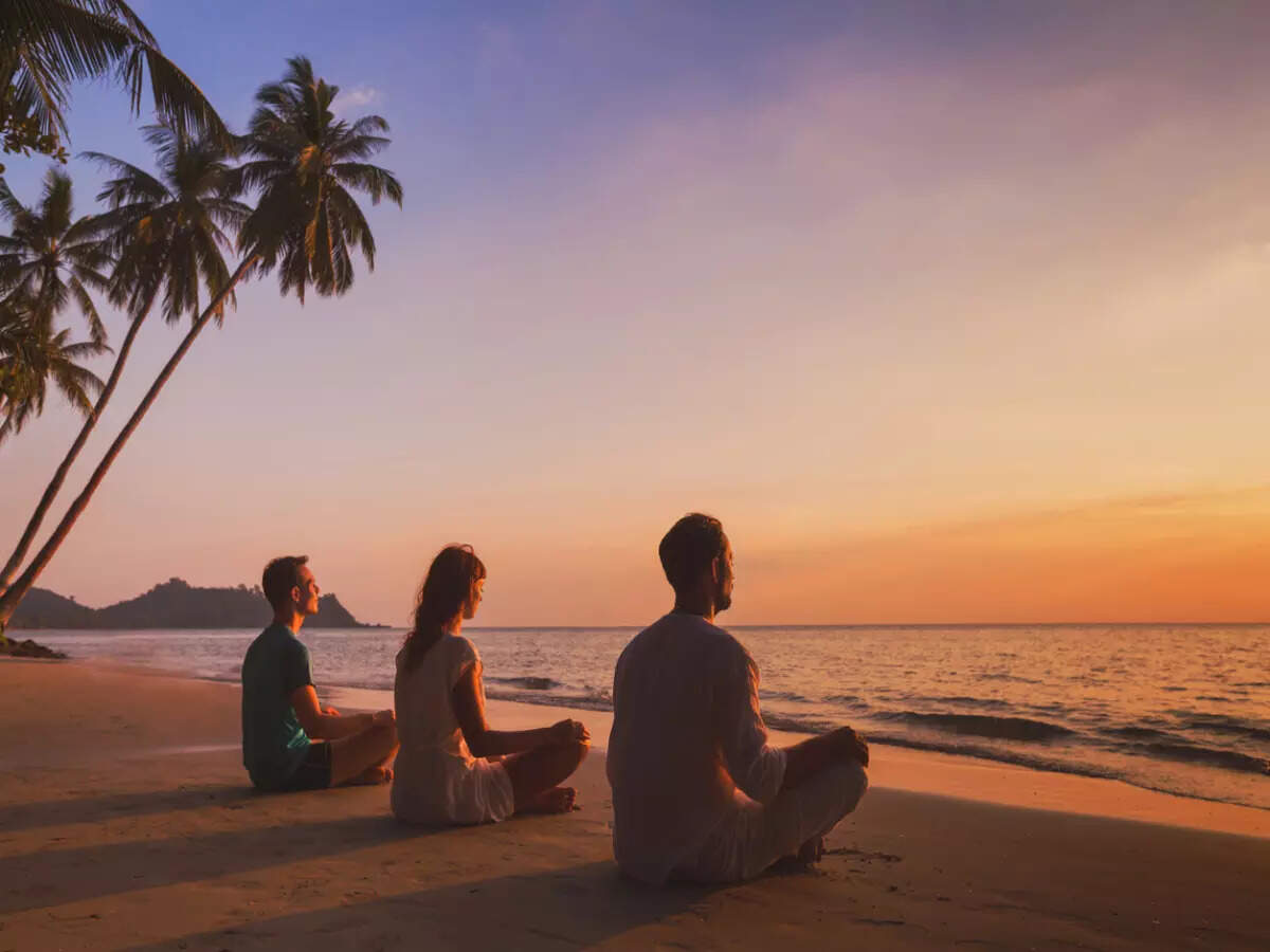 Why Travelers Choose Us Background